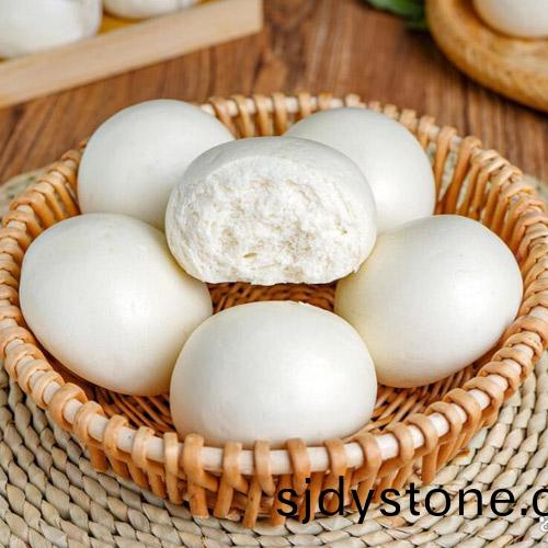 饅頭房最常用的揉麵壓麵的機器--自動壓麵機